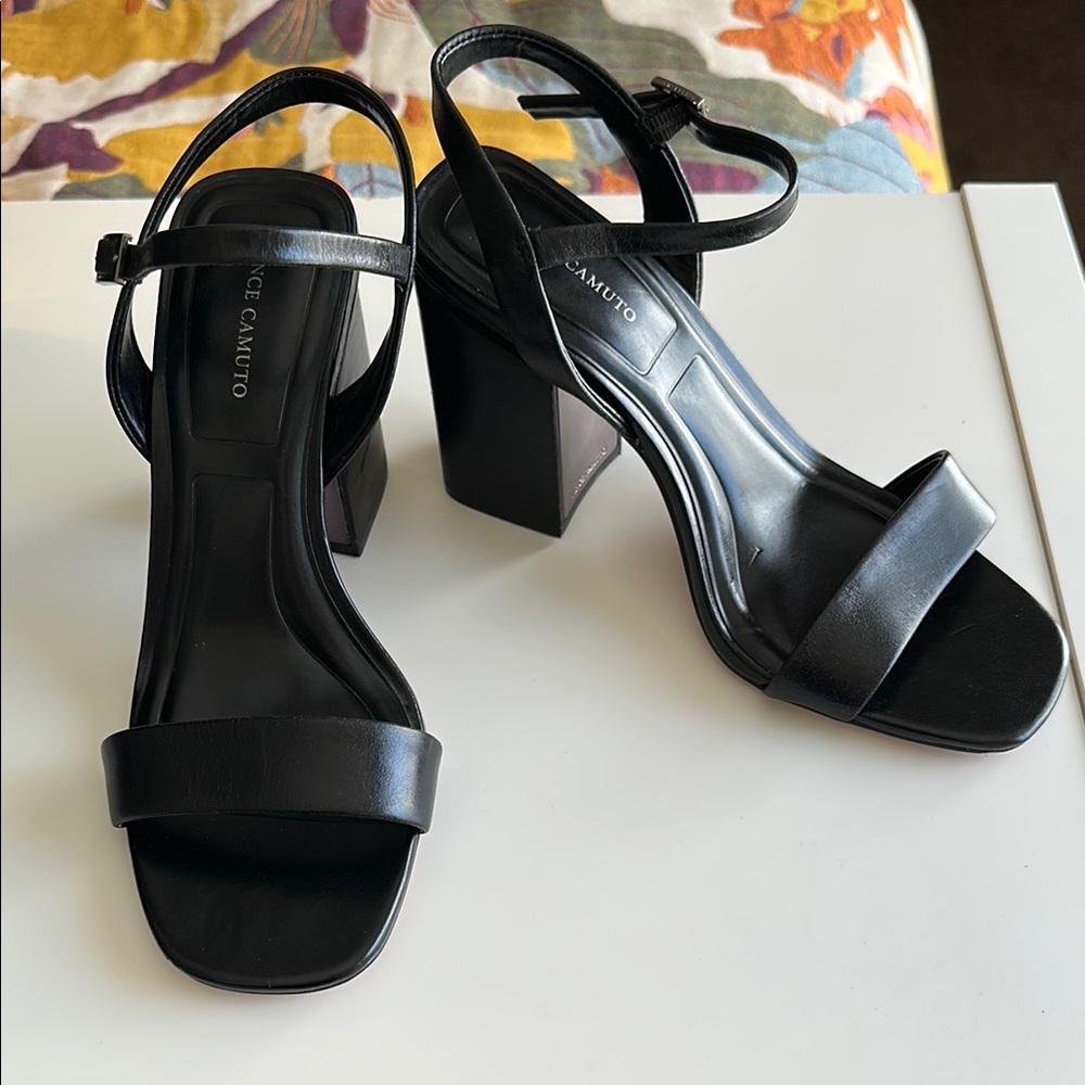 *1 WEAR* Vince Camuto Women's Herrica Stacked Heel Sandal